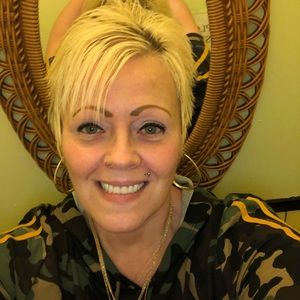 Meet your Posher, Melanie